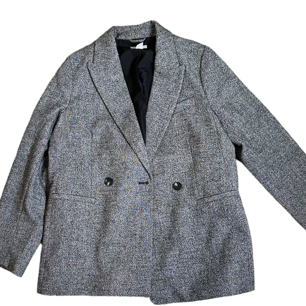 Gray blazer